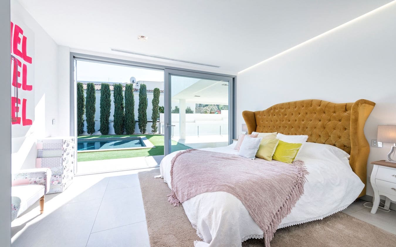 Chalet de 5 habitaciones en Santa Ponsa en venta con piscina garaje - 5.900.000 € (Ref: 9516483)