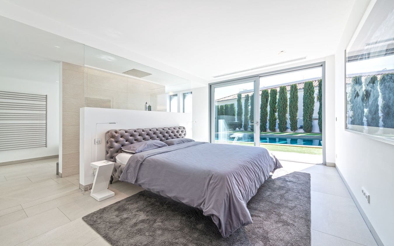 Chalet de 5 habitaciones en Santa Ponsa en venta con piscina garaje - 5.900.000 € (Ref: 9516483)