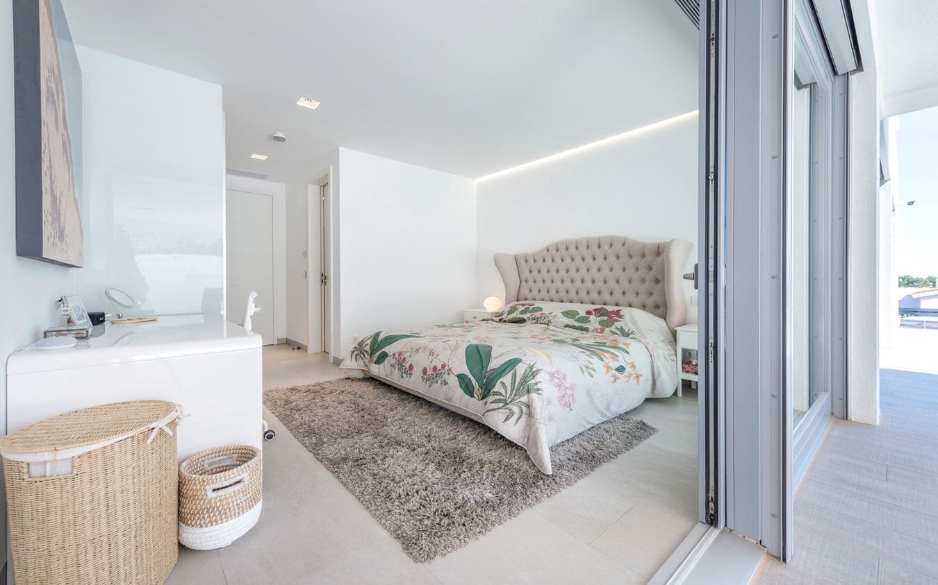 Chalet de 5 habitaciones en Santa Ponsa en venta con piscina garaje - 5.900.000 € (Ref: 9516483)