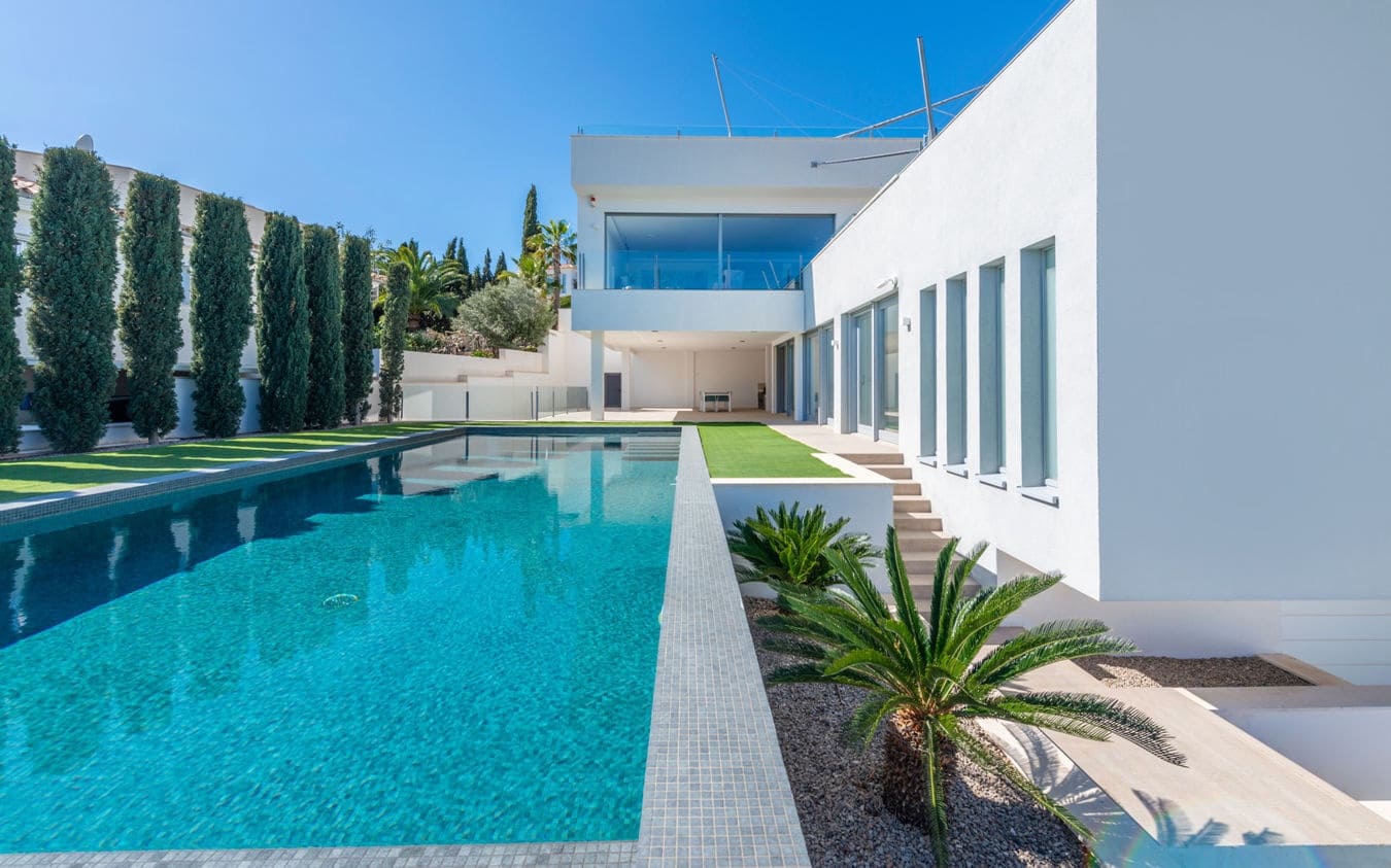 Chalet de 5 habitaciones en Santa Ponsa en venta con piscina garaje - 5.900.000 € (Ref: 9516483)