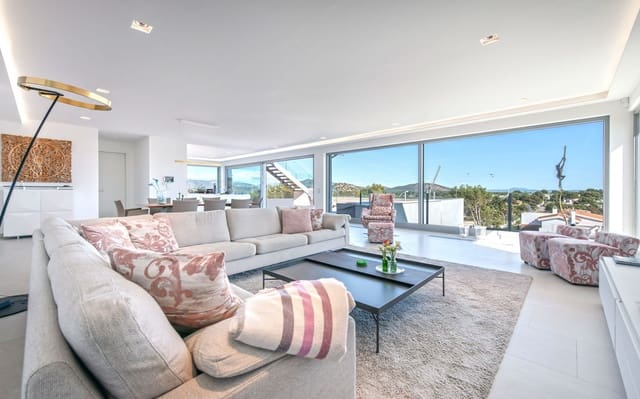 Chalet de 5 habitaciones en Santa Ponsa, Calvià en venta con piscina garaje - 5.900.000 € (Ref: 9516483)