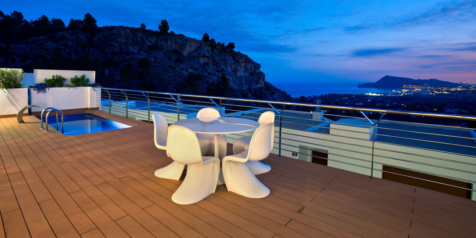 4 bedroom Villa for sale in Altea with pool garage - € 2,146,000 (Ref: 9519398)