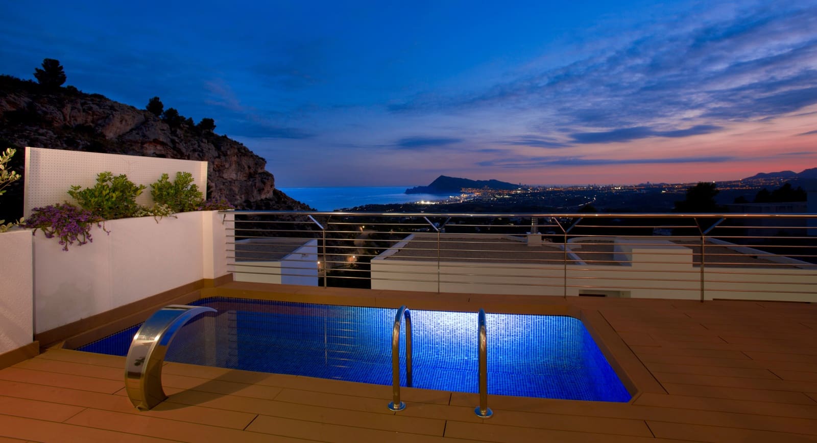 4 bedroom Villa for sale in Altea with pool garage - € 2,146,000 (Ref: 9519398)