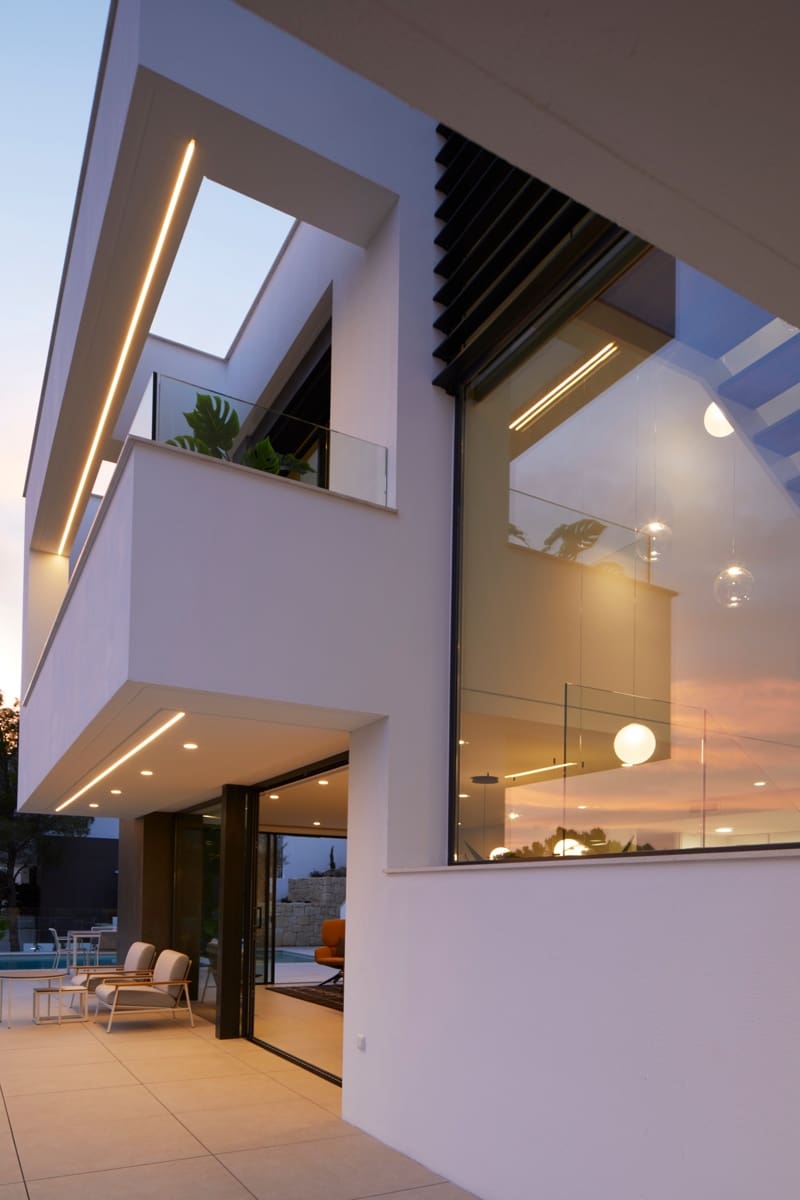 4 bedroom Villa for sale in Altea with pool garage - € 2,135,000 (Ref: 9519399)