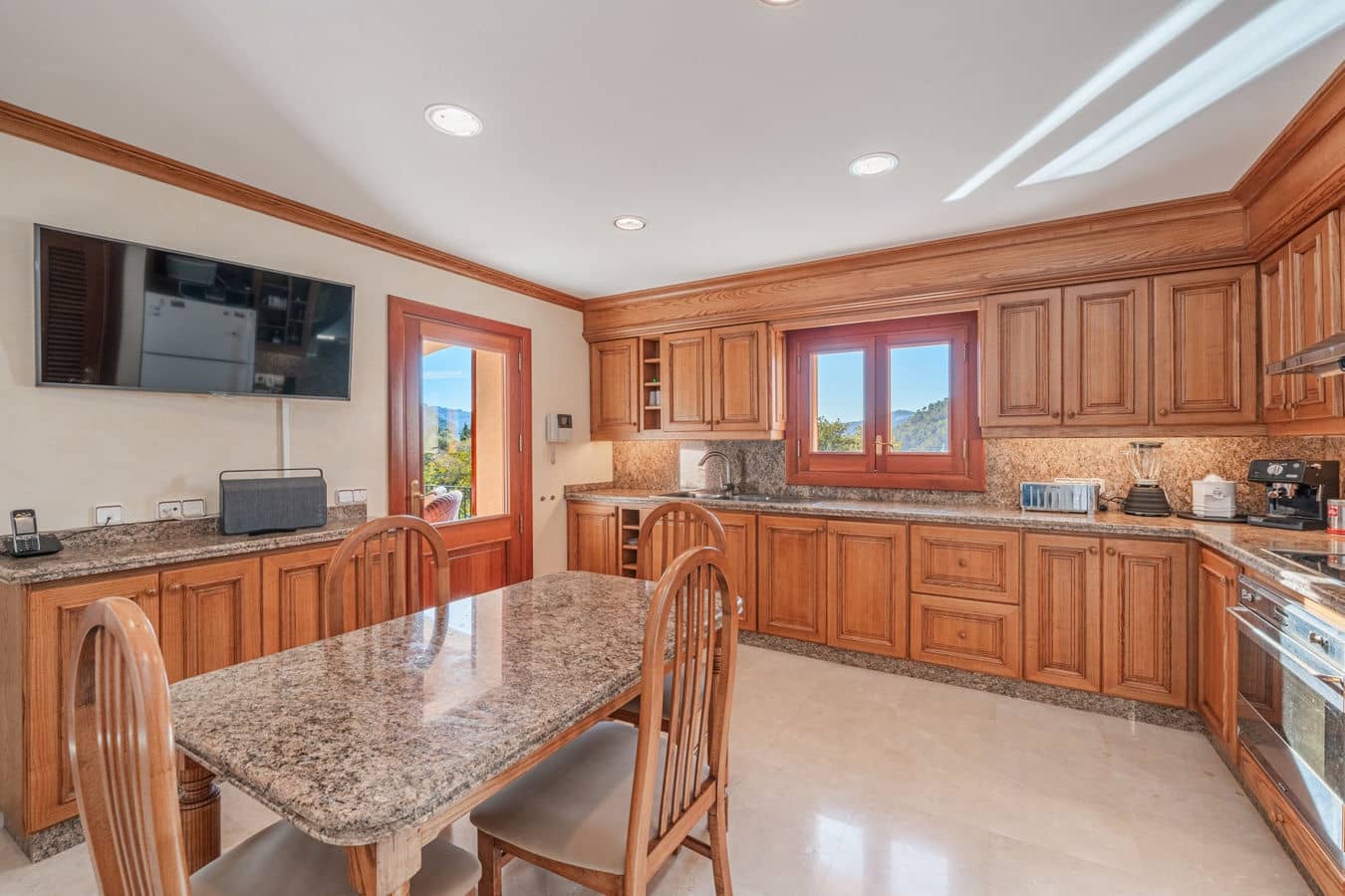 4 soveværelse Villa til salg i Valldemosa med swimmingpool garage - € 3.700.000 (Ref: 9520943)