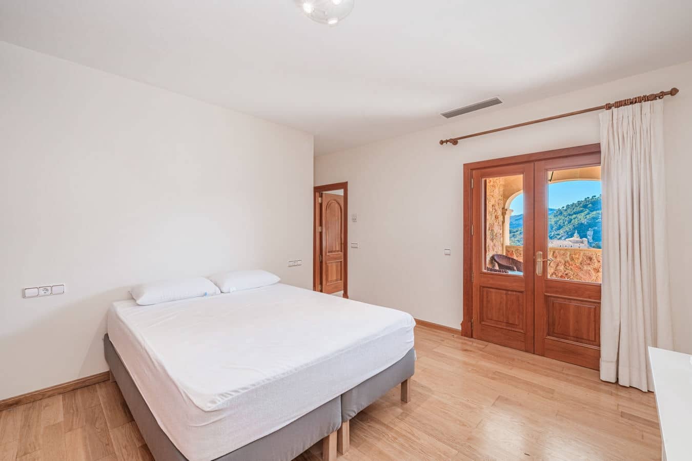 4 soveværelse Villa til salg i Valldemosa med swimmingpool garage - € 3.700.000 (Ref: 9520943)