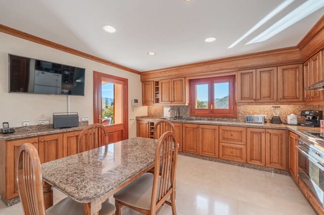 4 soveværelse Villa til salg i Valldemosa med swimmingpool garage - € 3.700.000 (Ref: 9520943)