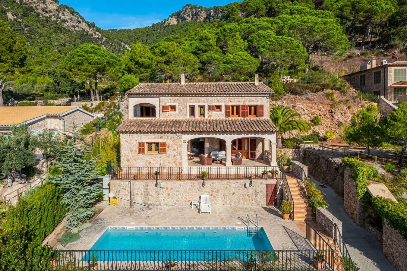 4 soveværelse Villa til salg i Valldemosa med swimmingpool garage - € 3.700.000 (Ref: 9520943)