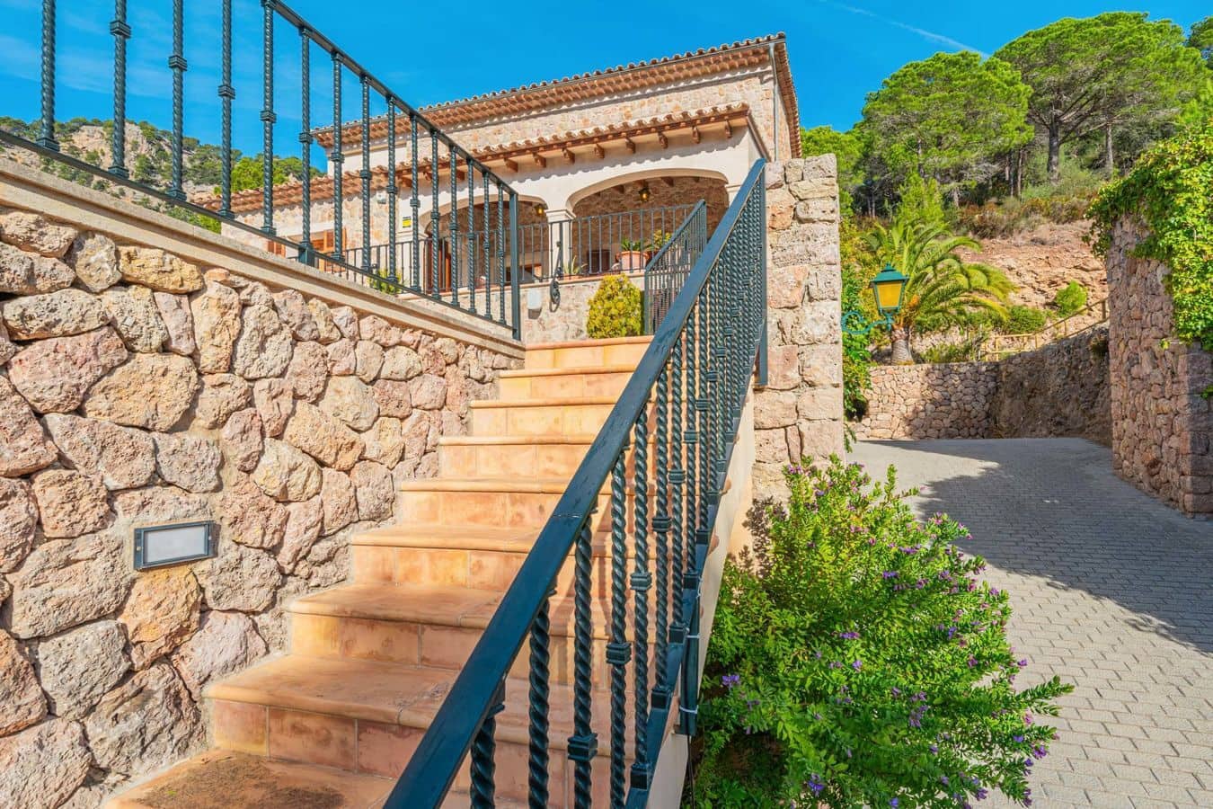 4 soveværelse Villa til salg i Valldemosa med swimmingpool garage - € 3.700.000 (Ref: 9520943)