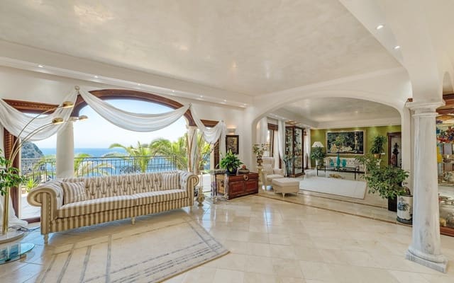 7 bedroom Villa for sale in Puerto de Andratx, Andratx with pool garage - € 7,400,000 (Ref: 9521410)
