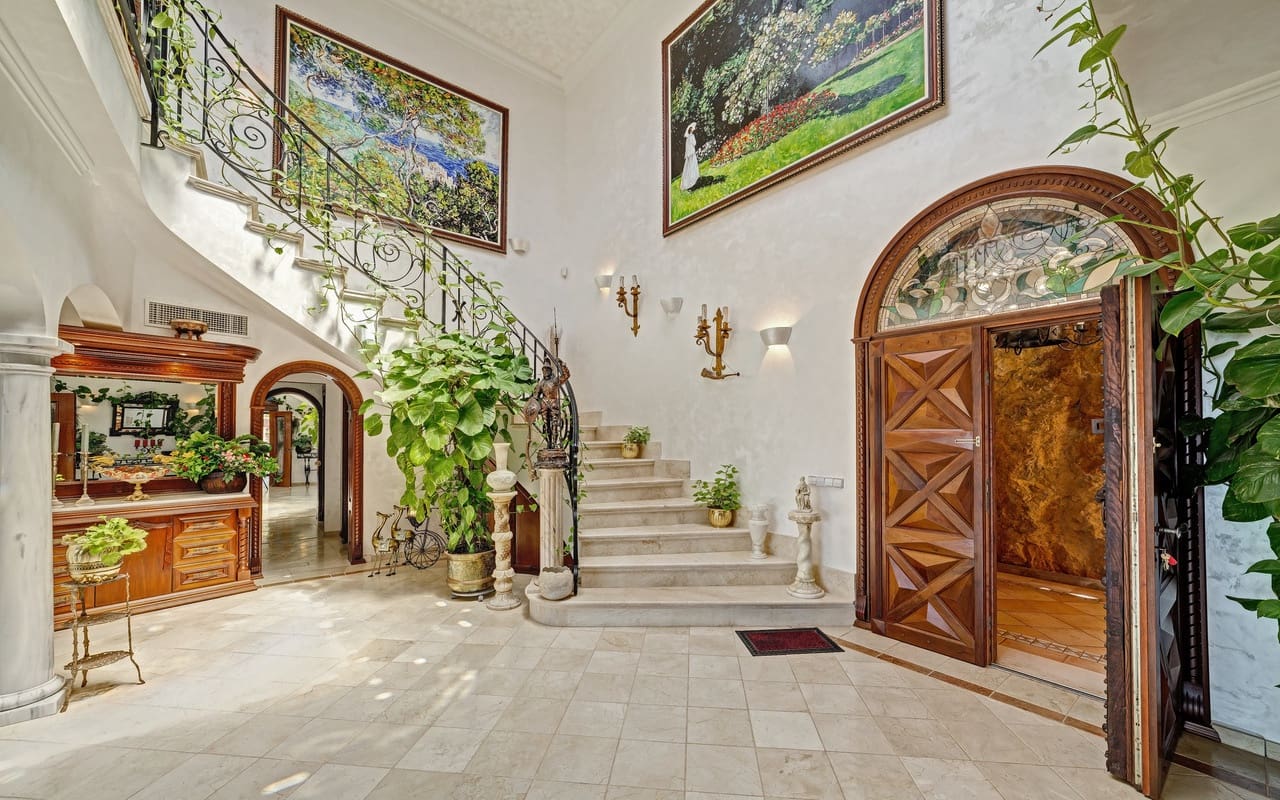 7 bedroom Villa for sale in Puerto de Andratx with pool garage - € 7,400,000 (Ref: 9521410)