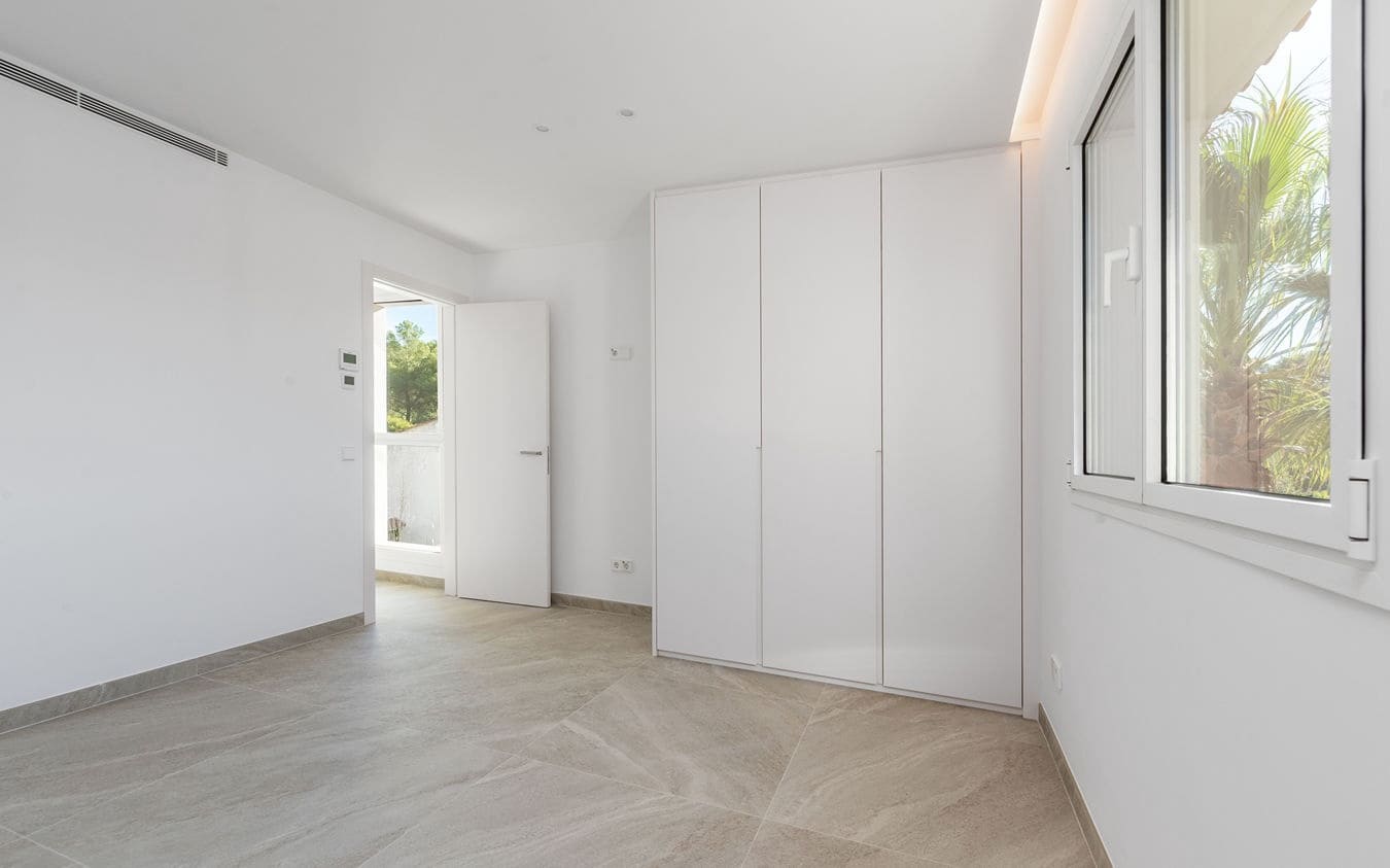 4 bedroom Villa for sale in El Toro / Port Adriano with pool garage - € 2,500,000 (Ref: 9521472)