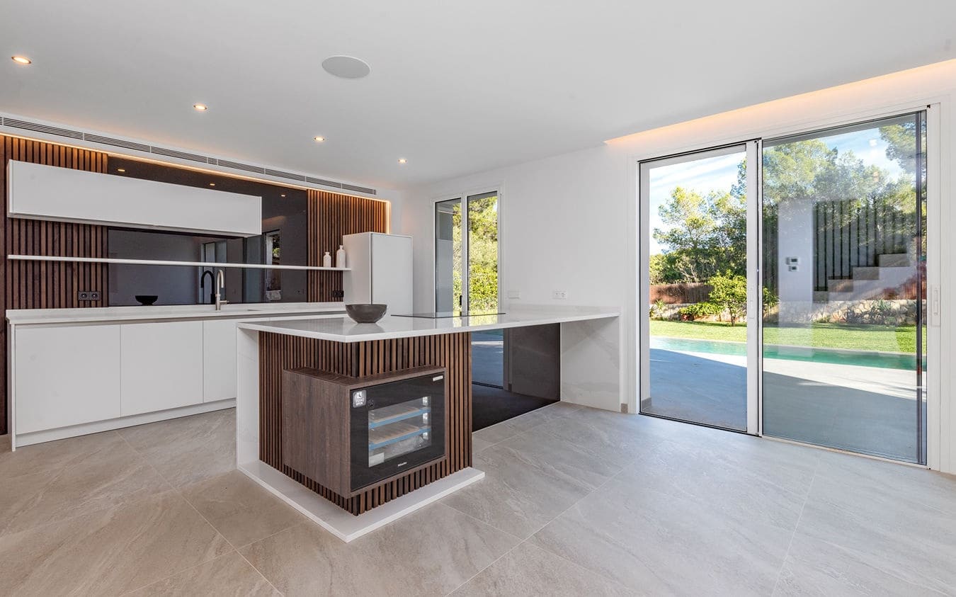 4 bedroom Villa for sale in El Toro / Port Adriano with pool garage - € 2,500,000 (Ref: 9521472)