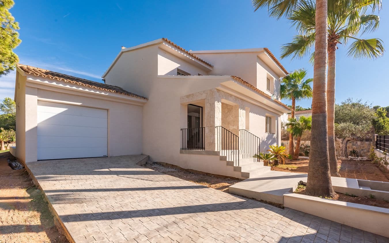 4 bedroom Villa for sale in El Toro / Port Adriano with pool garage - € 2,500,000 (Ref: 9521472)