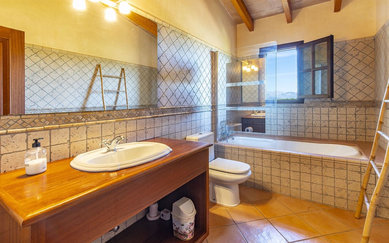 4 bedroom Finca/Country House for sale in Algaida with pool garage - € 2,500,000 (Ref: 9521474)