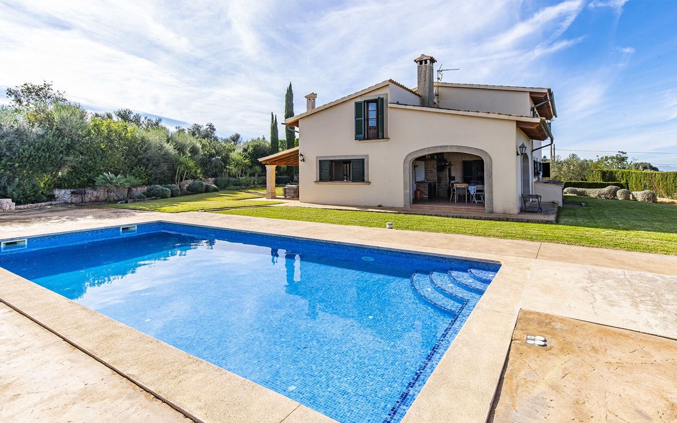 4 bedroom Finca/Country House for sale in Algaida with pool garage - € 2,500,000 (Ref: 9521474)