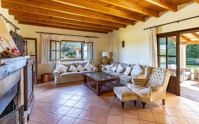 4 bedroom Finca/Country House for sale in Algaida with pool garage - € 2,500,000 (Ref: 9521474)