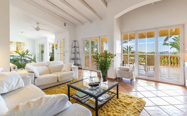 3 soveværelse Villa til salg i Costa de la Calma, Calvià med swimmingpool garage - € 2.100.000 (Ref: 9521475)