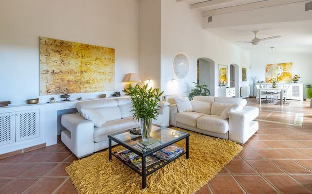 3 soveværelse Villa til salg i Costa de la Calma, Calvià med swimmingpool garage - € 2.100.000 (Ref: 9521475)