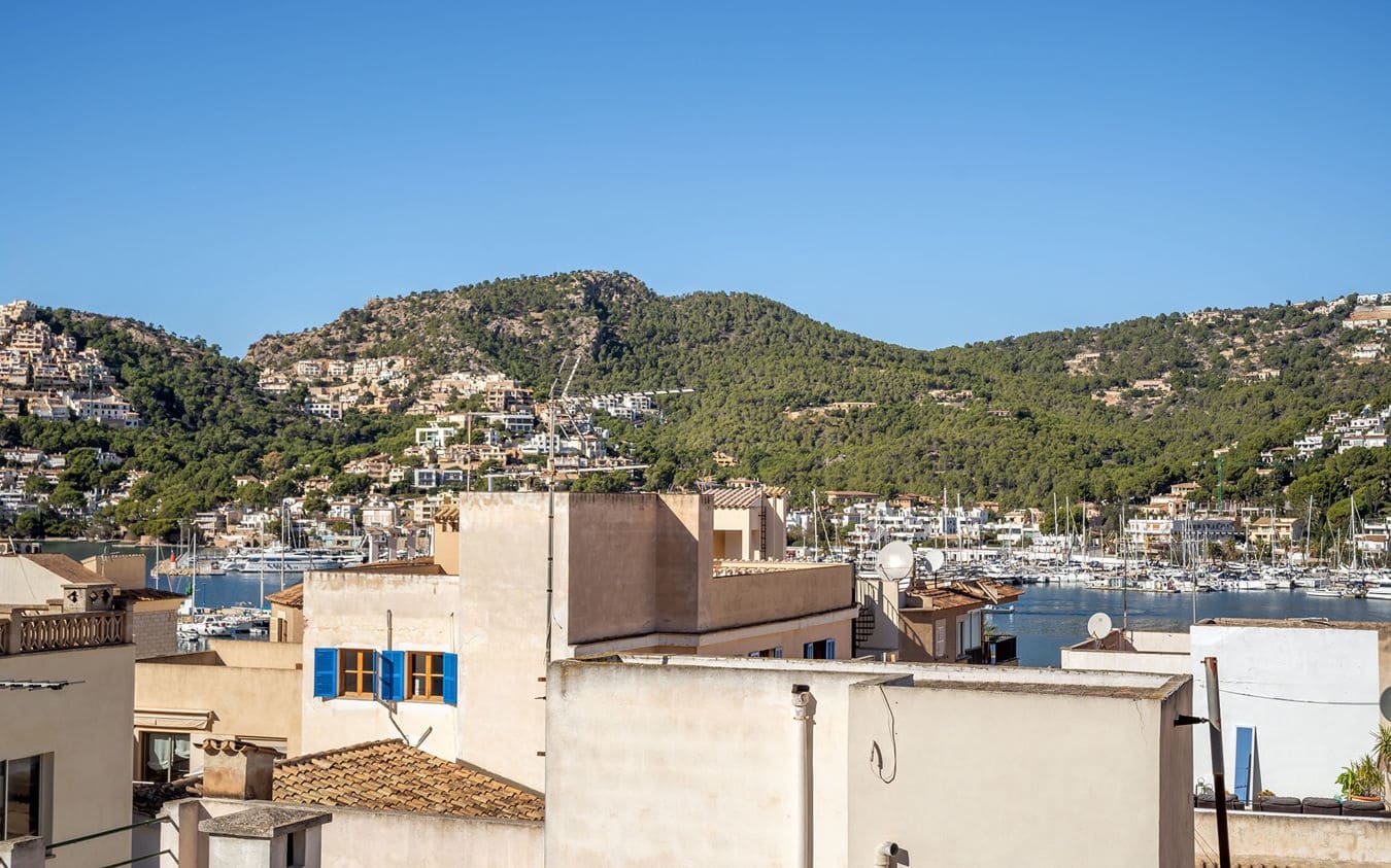 4 quarto Casa em Banda para venda em Puerto de Andratx - 590 000 € (Ref: 9521478)