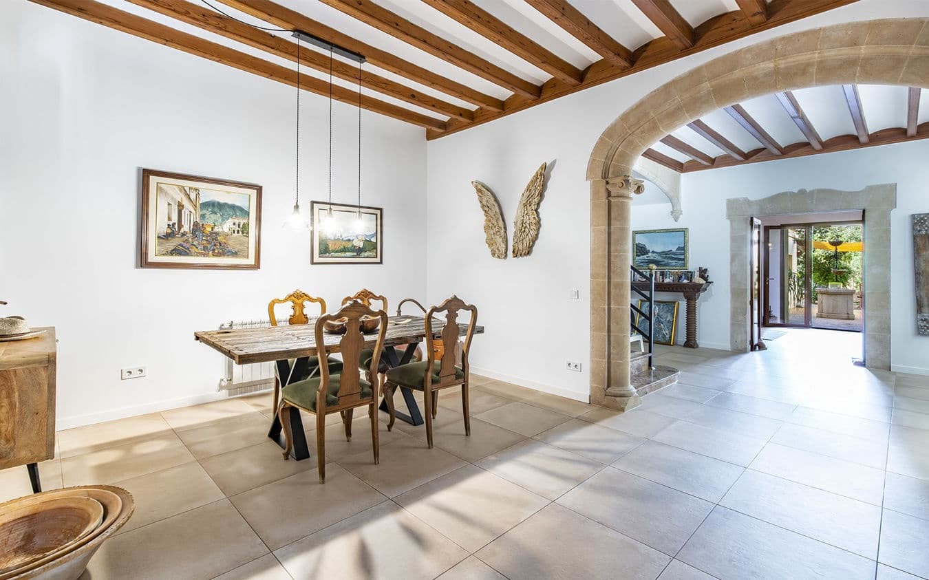 4 soveværelse Byhus til salg i Llucmajor med swimmingpool - € 1.900.000 (Ref: 9521779)