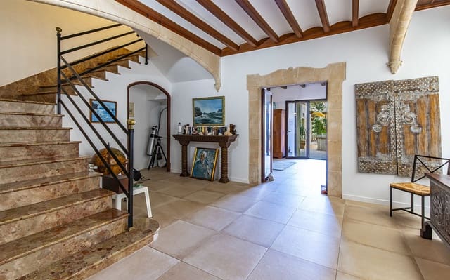 4 soveværelse Byhus til salg i Llucmajor med swimmingpool - € 1.900.000 (Ref: 9521779)