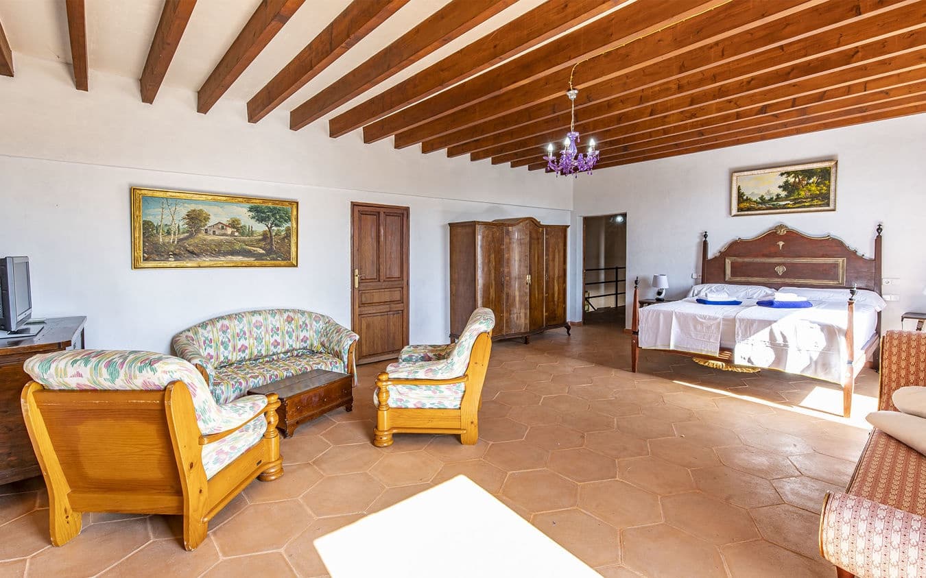 Finca/Casa Rural de 5 habitaciones en Porreres en venta con piscina garaje - 2.200.000 € (Ref: 9521782)