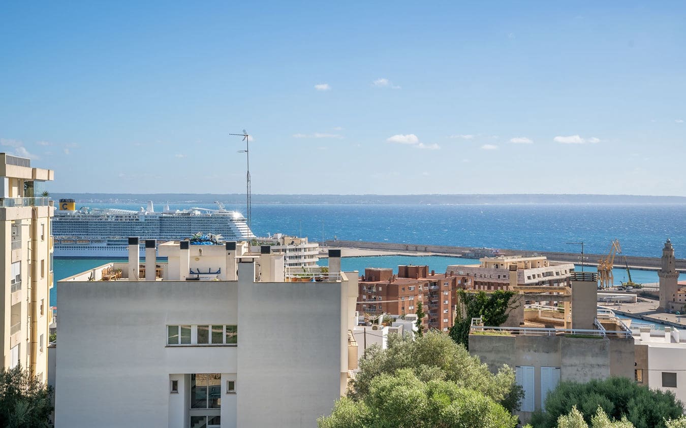 4 soverom Penthouse til salgs i Palma de Mallorca med svømmebasseng garasje - € 1 950 000 (Ref: 9521783)