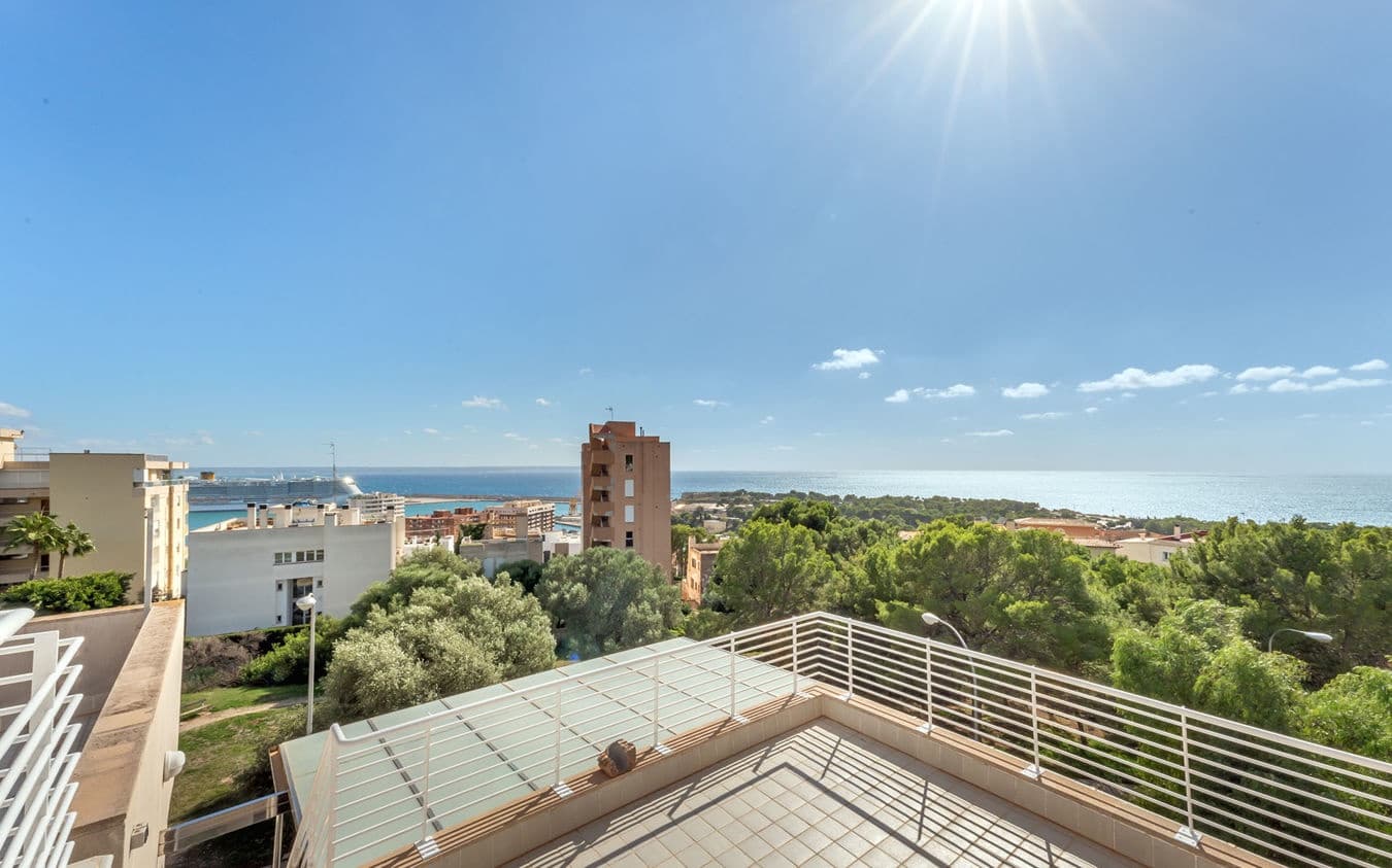 4 soverom Penthouse til salgs i Palma de Mallorca med svømmebasseng garasje - € 1 950 000 (Ref: 9521783)