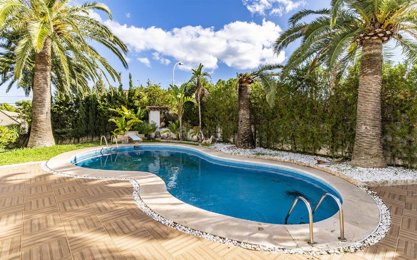 5 chambre Villa/Maison à vendre à Palmanova avec piscine garage - 1 750 000 € (Ref: 9521784)