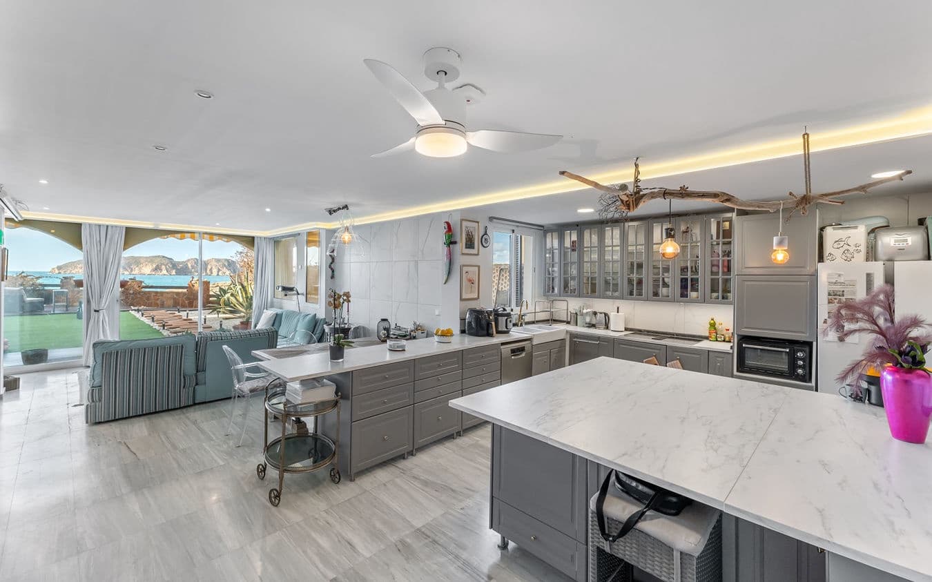 3 soverom Leilighet til salgs i Santa Ponsa med svømmebasseng garasje - € 1 480 000 (Ref: 9521785)