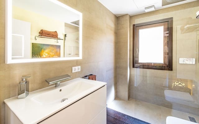 4 slaapkamer Villa te koop in Calvià Pueblo, Calvià met zwembad garage - € 2.099.000 (Ref: 9524812)