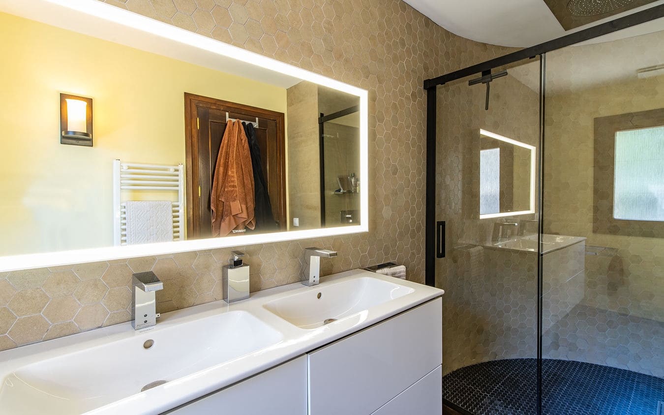 4 bedroom Villa for sale in Calvia with pool garage - € 2,099,000 (Ref: 9524812)