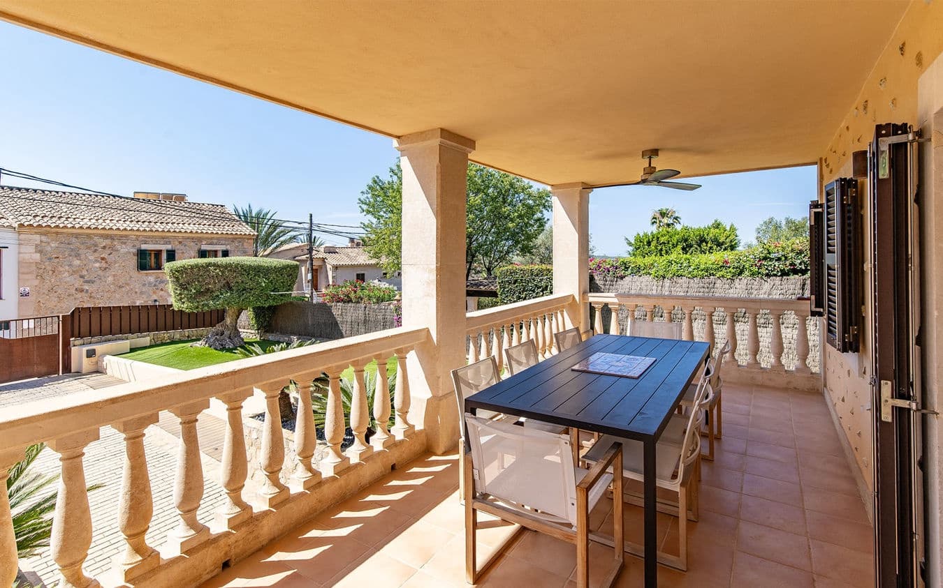 4 bedroom Villa for sale in Calvia with pool garage - € 2,099,000 (Ref: 9524812)