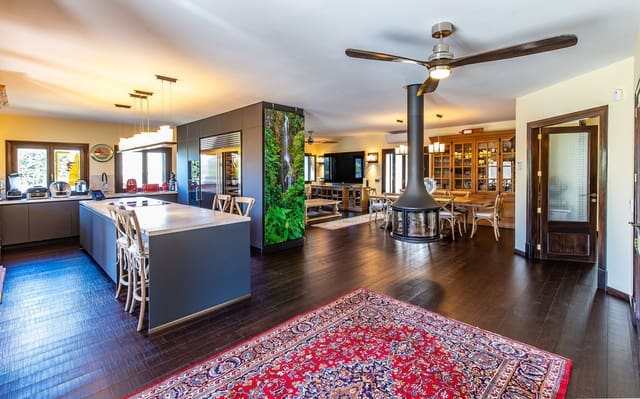 4 slaapkamer Villa te koop in Calvià Pueblo, Calvià met zwembad garage - € 2.099.000 (Ref: 9524812)