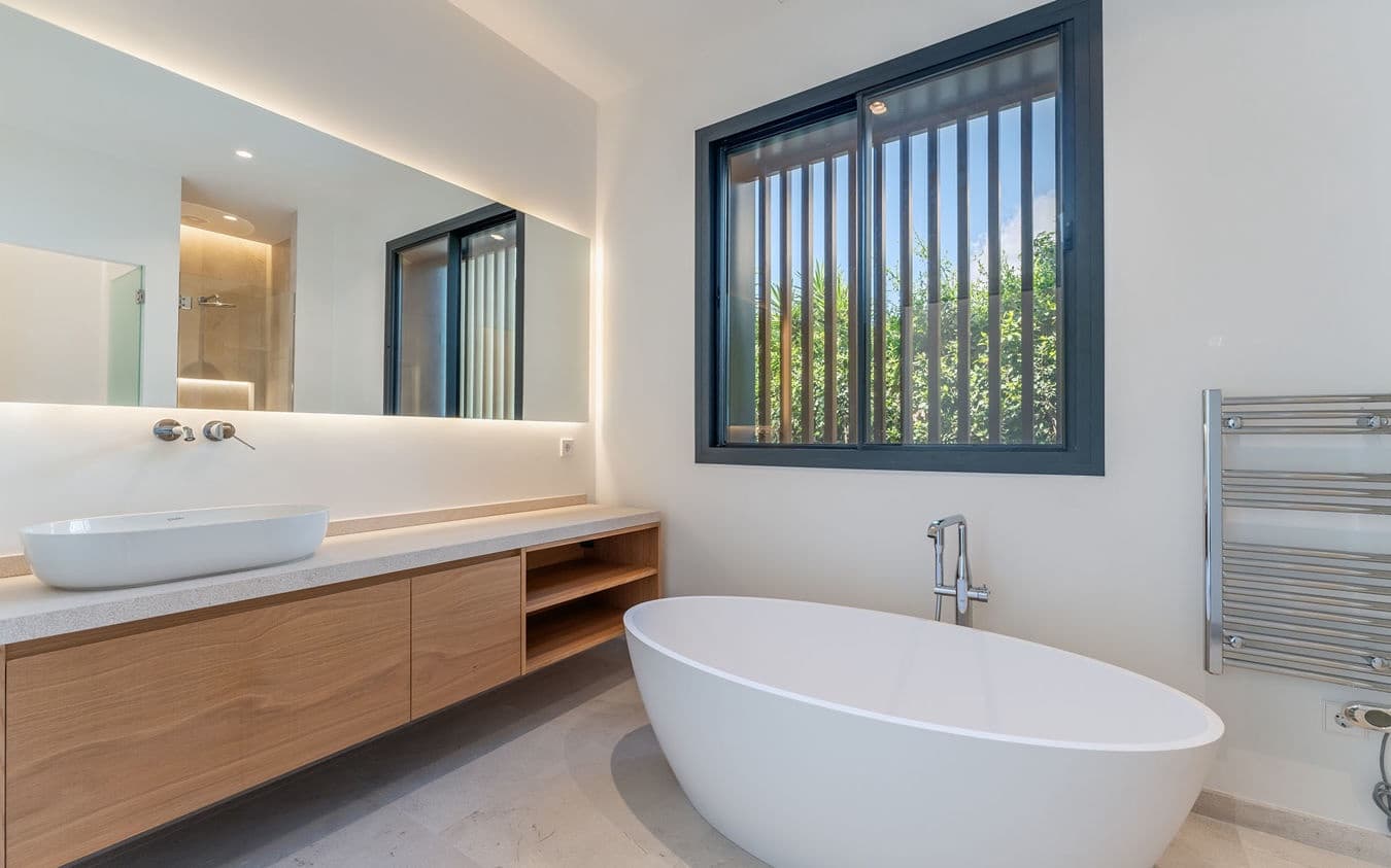 4 makuuhuone Huvila myytävänä paikassa Portals Nous mukana uima-altaan 
autotalli - 5 500 000 € (Ref: 9525258)