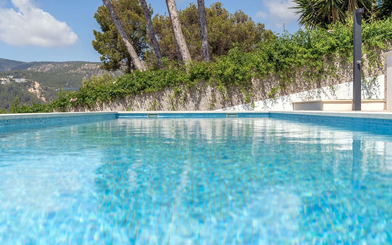 4 makuuhuone Huvila myytävänä paikassa Portals Nous mukana uima-altaan 
autotalli - 5 500 000 € (Ref: 9525258)