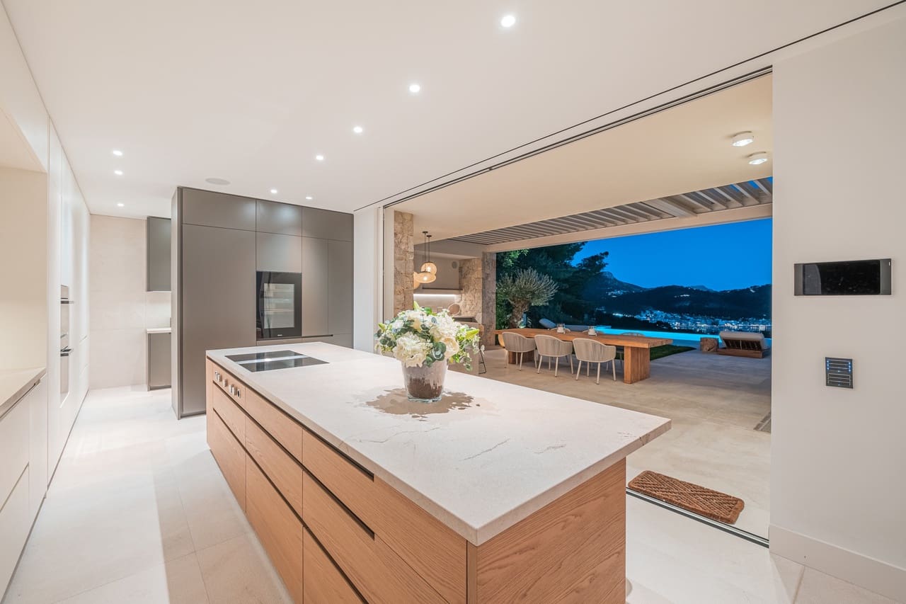 Chalet de 5 habitaciones en Puerto de Andratx en venta con piscina garaje - 14.900.000 € (Ref: 9525262)