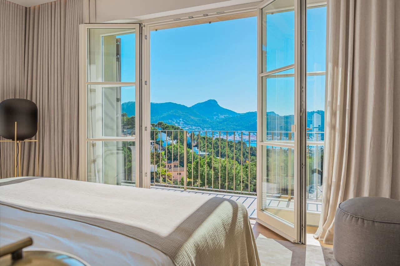 Chalet de 5 habitaciones en Puerto de Andratx en venta con piscina garaje - 14.900.000 € (Ref: 9525262)