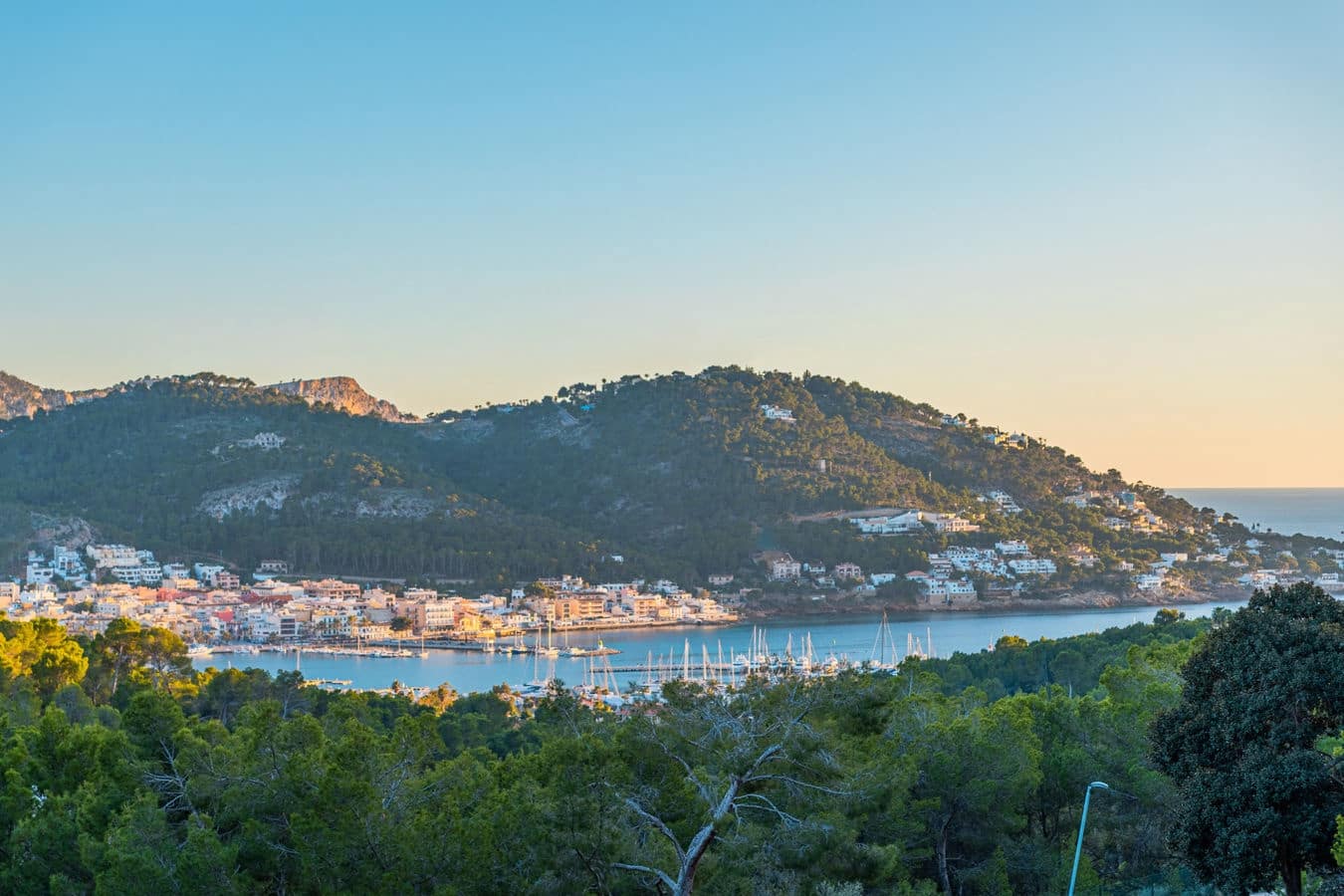 Chalet de 5 habitaciones en Puerto de Andratx en venta con piscina garaje - 14.900.000 € (Ref: 9525262)