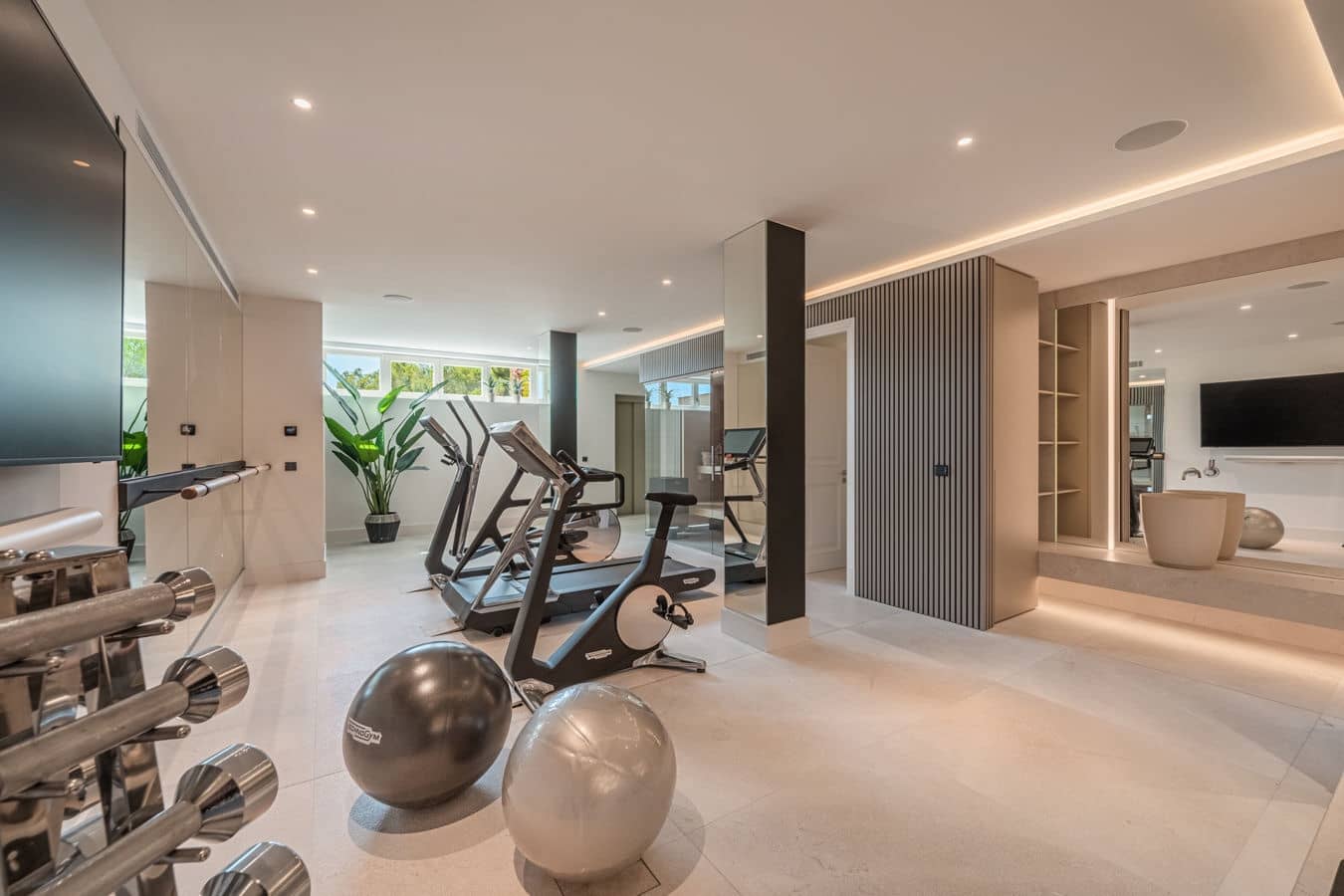 Chalet de 5 habitaciones en Puerto de Andratx en venta con piscina garaje - 14.900.000 € (Ref: 9525262)