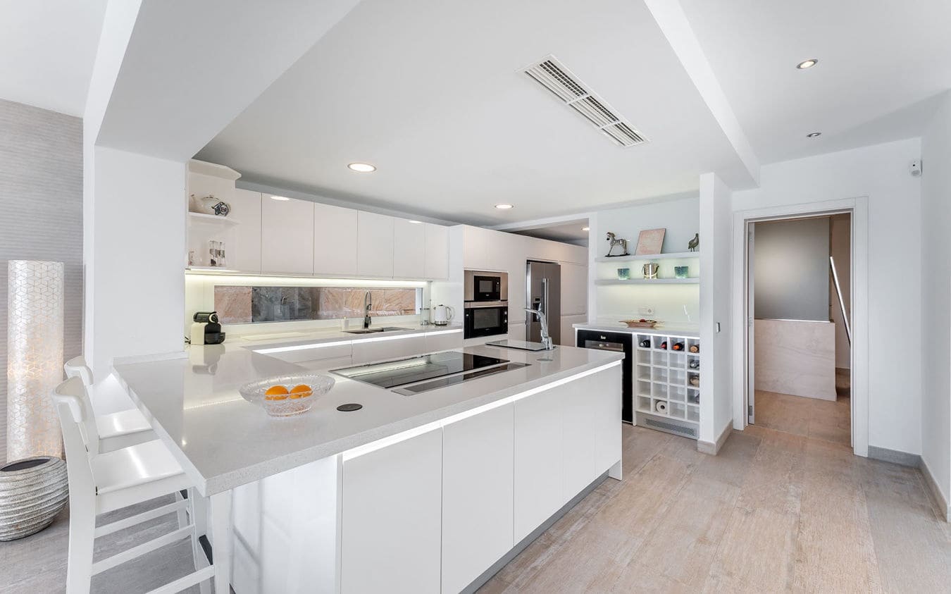 4 soveværelse Villa til salg i Costa d'en Blanes med swimmingpool garage - € 3.995.000 (Ref: 9525264)