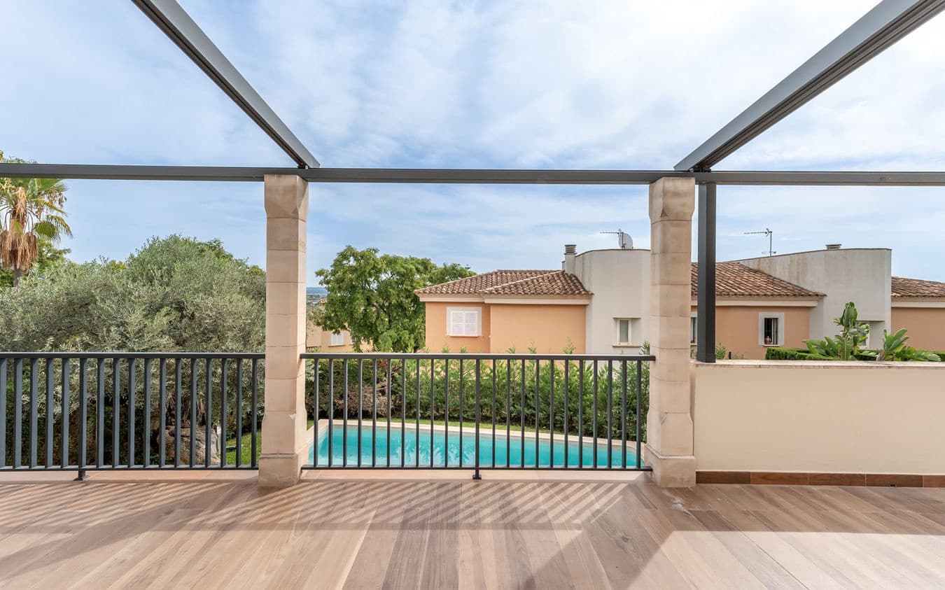 4 soverom Kjedet enebolig til salgs i Palma de Mallorca med svømmebasseng garasje - € 1 290 000 (Ref: 9525577)