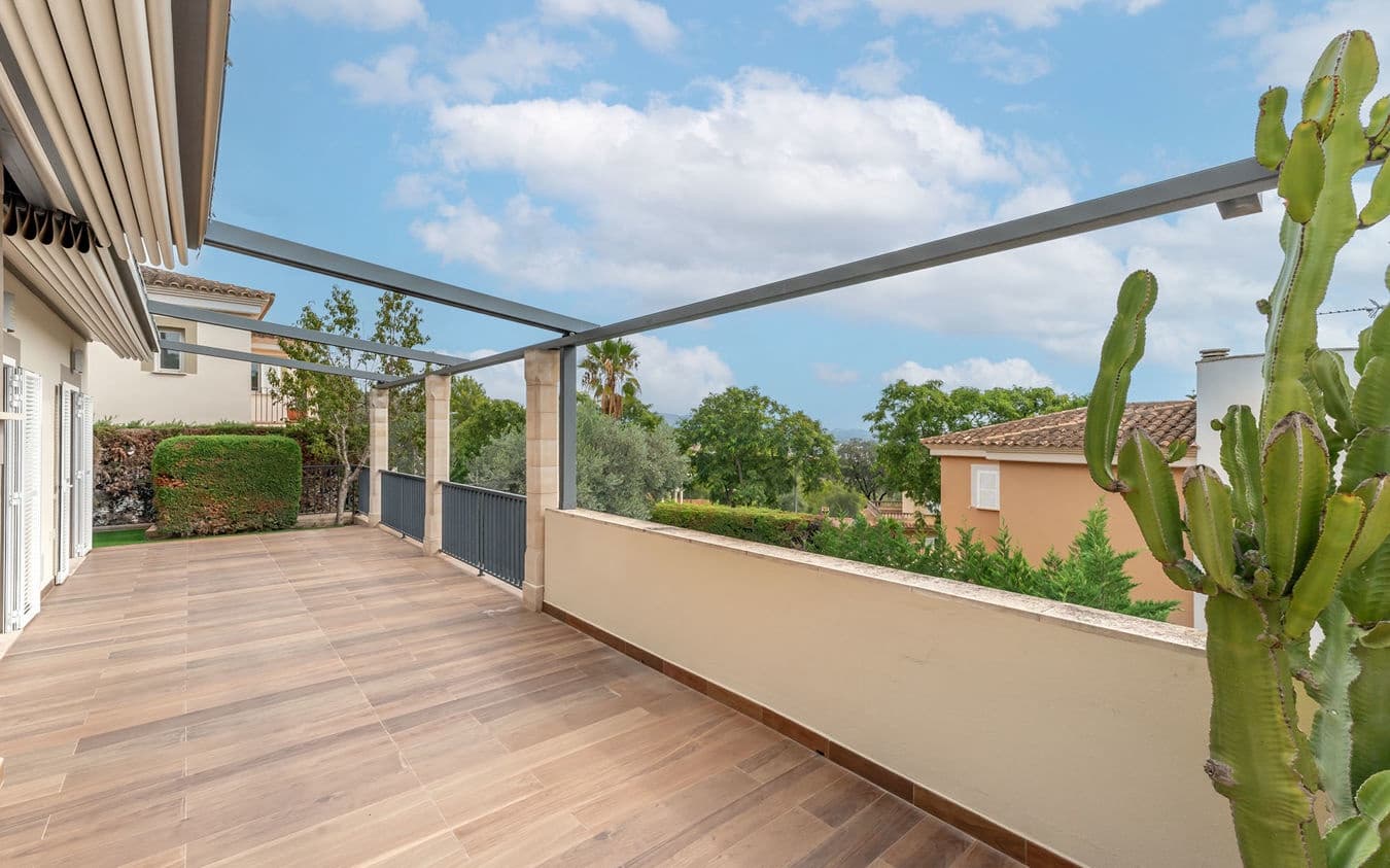 4 soverom Kjedet enebolig til salgs i Palma de Mallorca med svømmebasseng garasje - € 1 290 000 (Ref: 9525577)