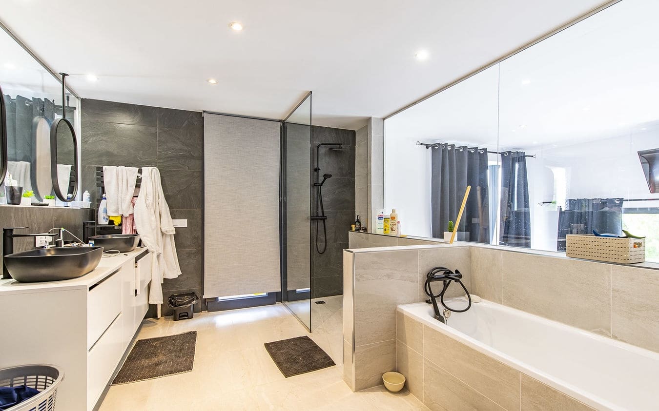 4 bedroom Villa for sale in Costa de la Calma with pool garage - € 2,600,000 (Ref: 9527945)