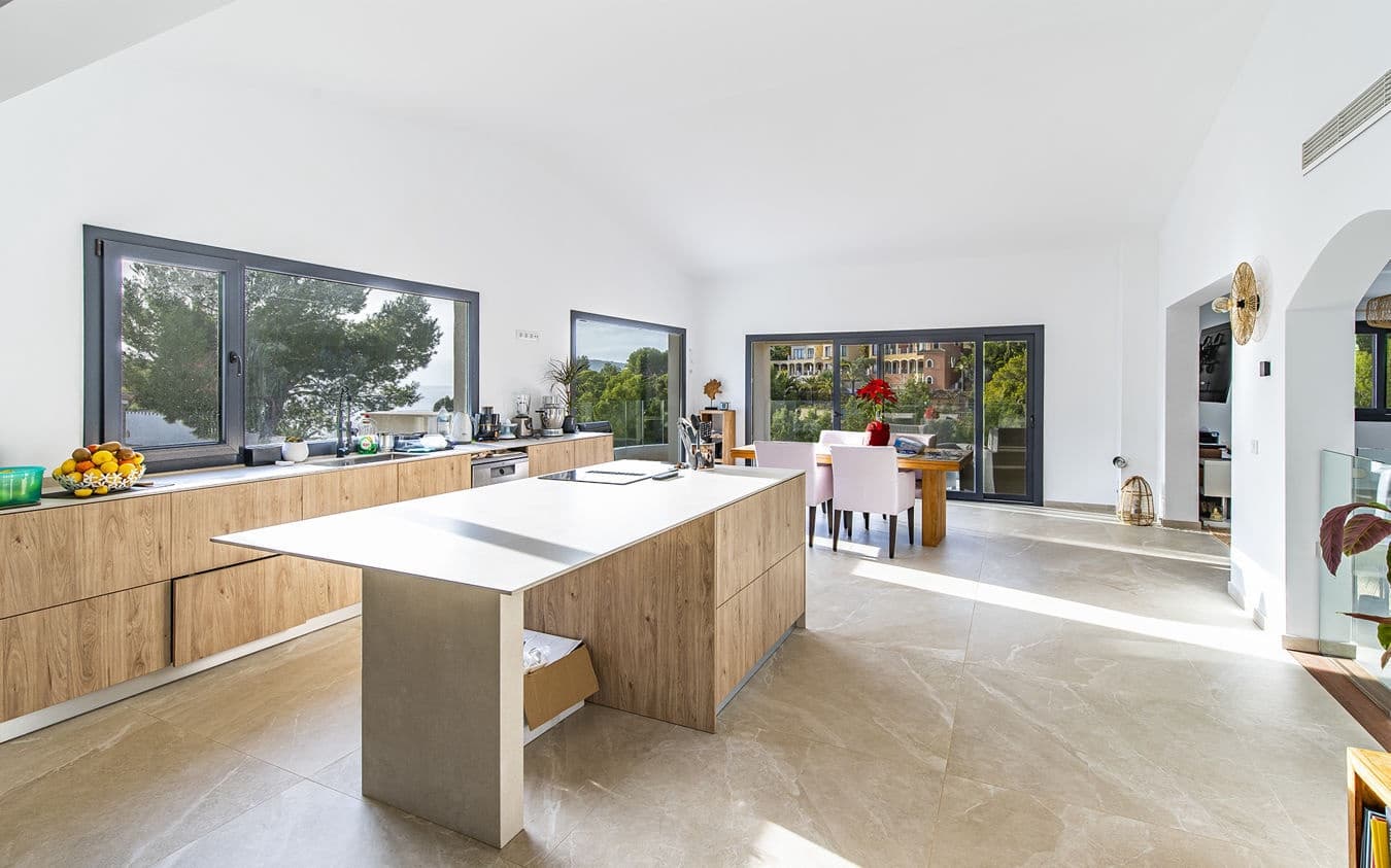 4 bedroom Villa for sale in Costa de la Calma with pool garage - € 2,600,000 (Ref: 9527945)