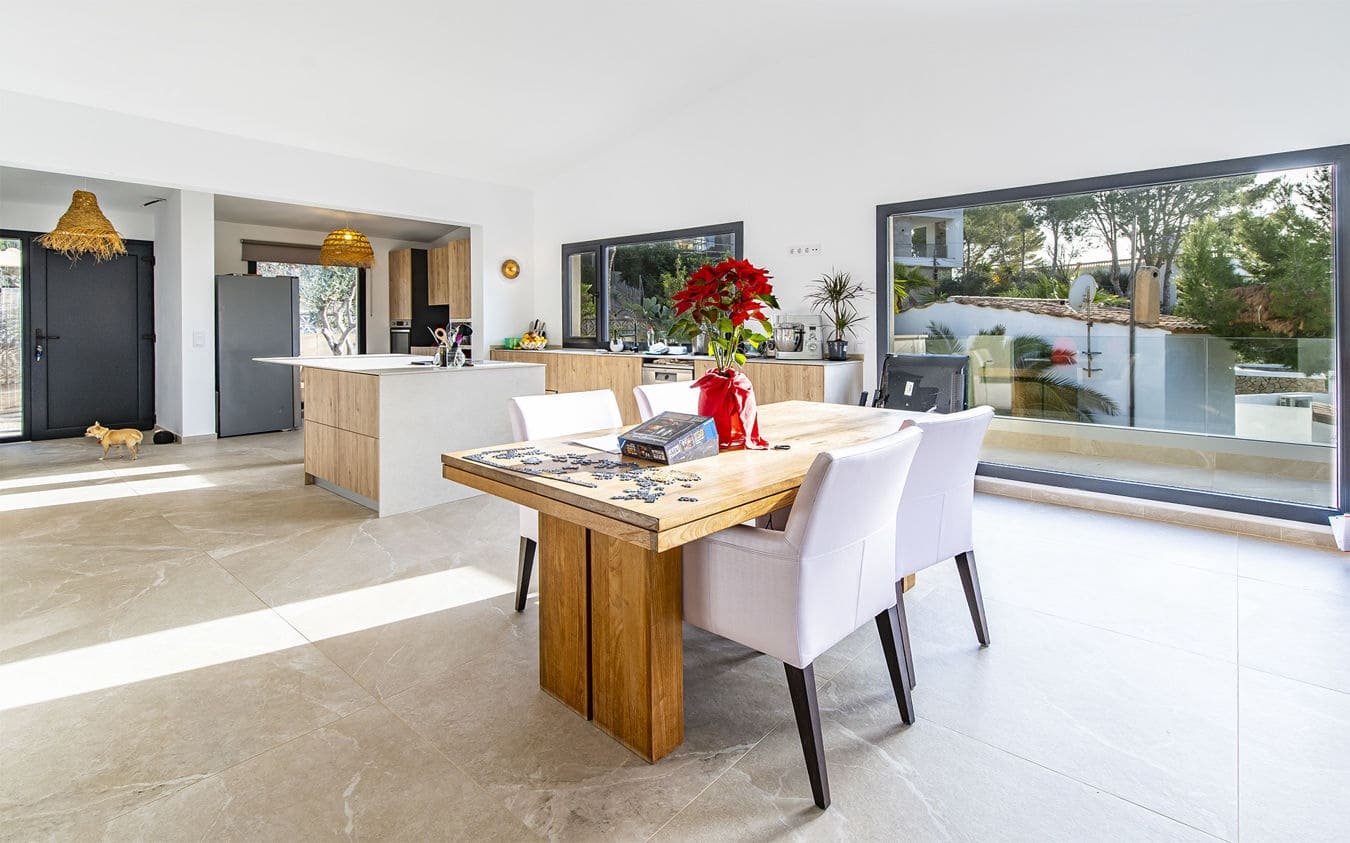 4 bedroom Villa for sale in Costa de la Calma with pool garage - € 2,600,000 (Ref: 9527945)