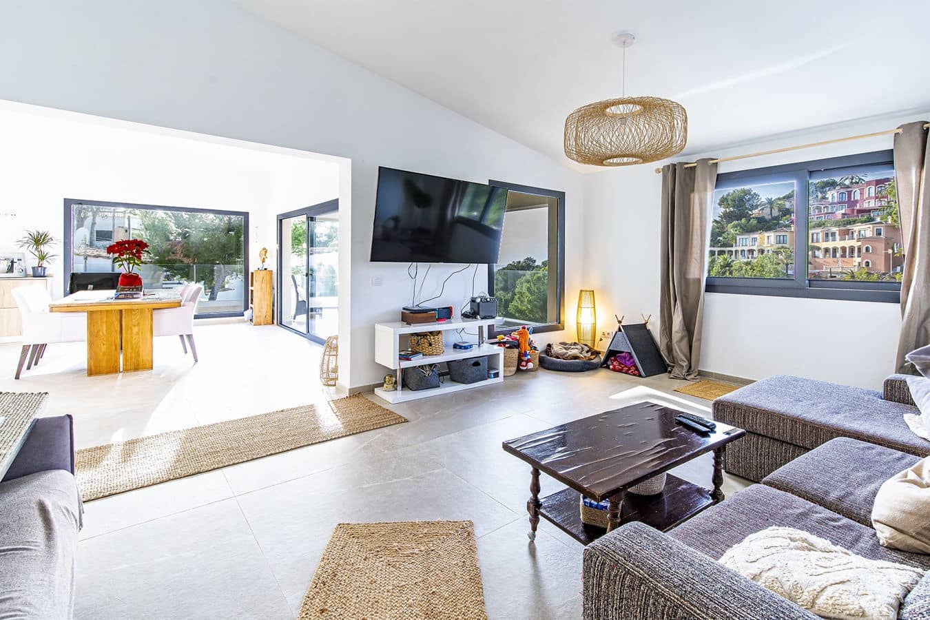 4 bedroom Villa for sale in Costa de la Calma with pool garage - € 2,600,000 (Ref: 9527945)