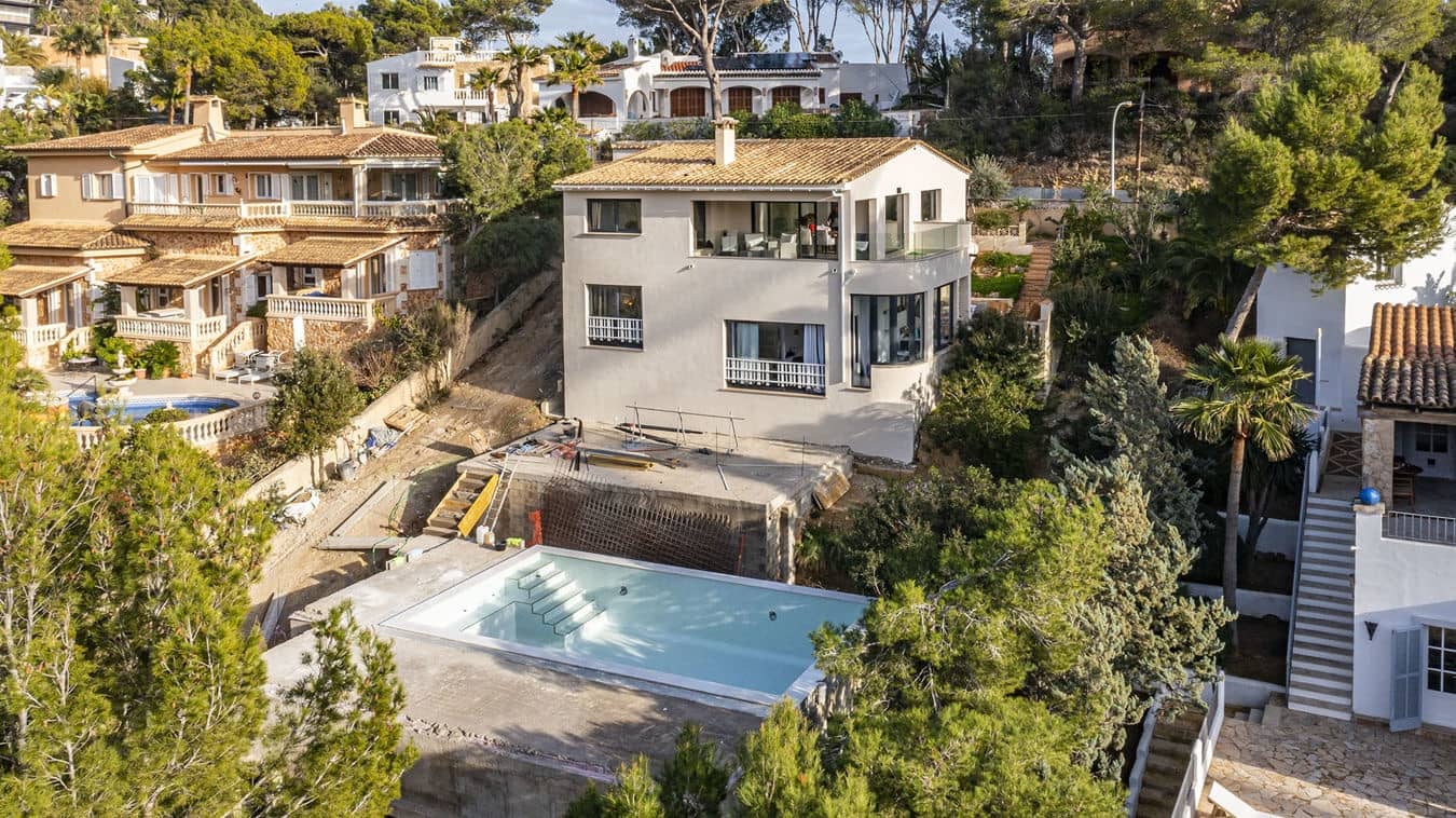 4 bedroom Villa for sale in Costa de la Calma with pool garage - € 2,600,000 (Ref: 9527945)