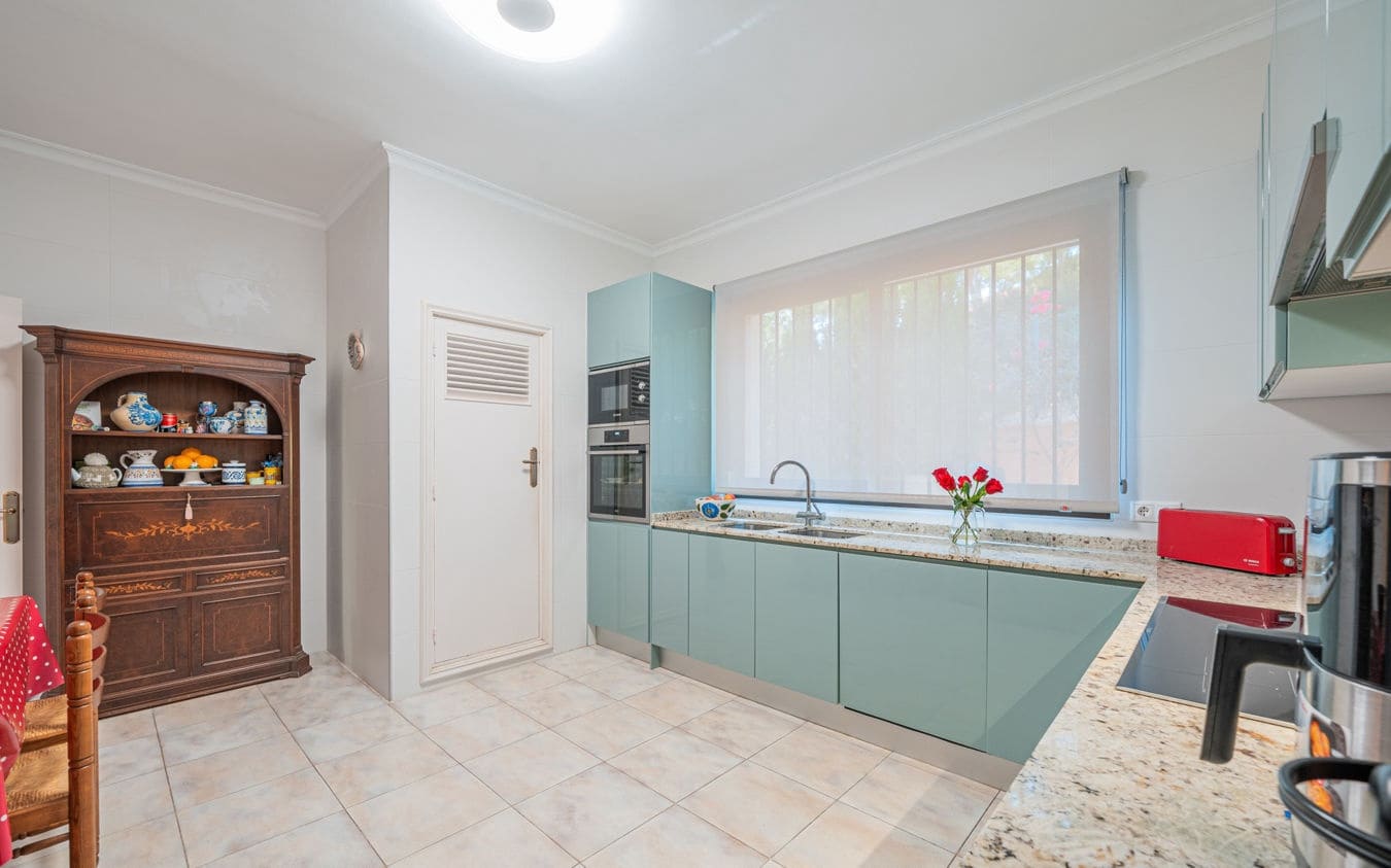 5 sypialnia Willa na sprzedaż w Santa Ponsa z basenem garażem - 1 950 000 € (Ref: 9528125)